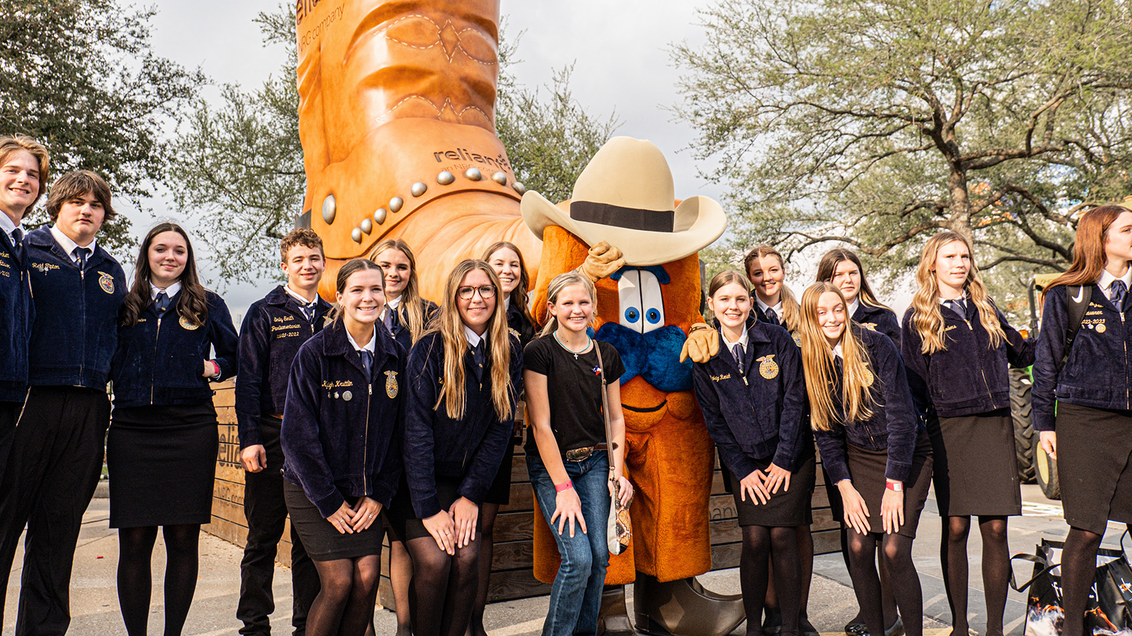 Rodeo Awards 70 Texas 4-H Students with $1.4 Million in Educational Scholarships