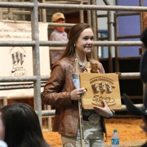 Texas Youth Learn Practical Beef Production Skills During the Junior Commercial Steer Feeding and Management Contest