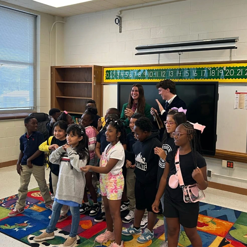 Wunderlich visits an elementary school to share her agricultural literacy program